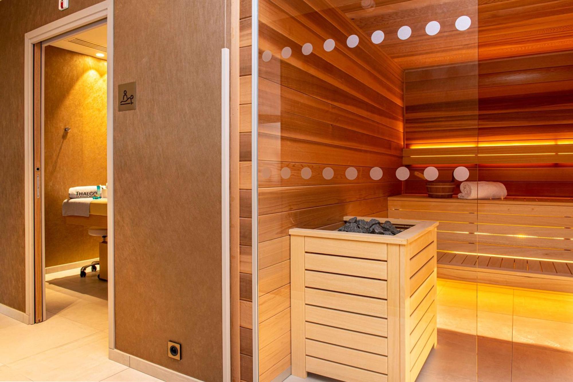 Radisson Blu Hotel, Rouen Centre Eksteriør billede